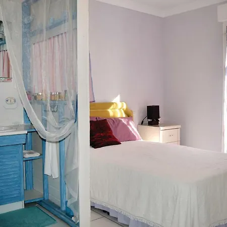 Five Bedroom Holiday In Mezzavia Dom wakacyjny Coggia